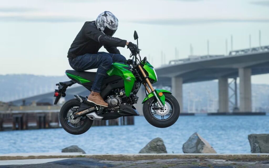 New Kawasaki Mini Naked Motorcycles For Sale Near Eagle Bend, Minnesota